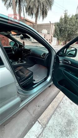 جيب جراند شيروكي